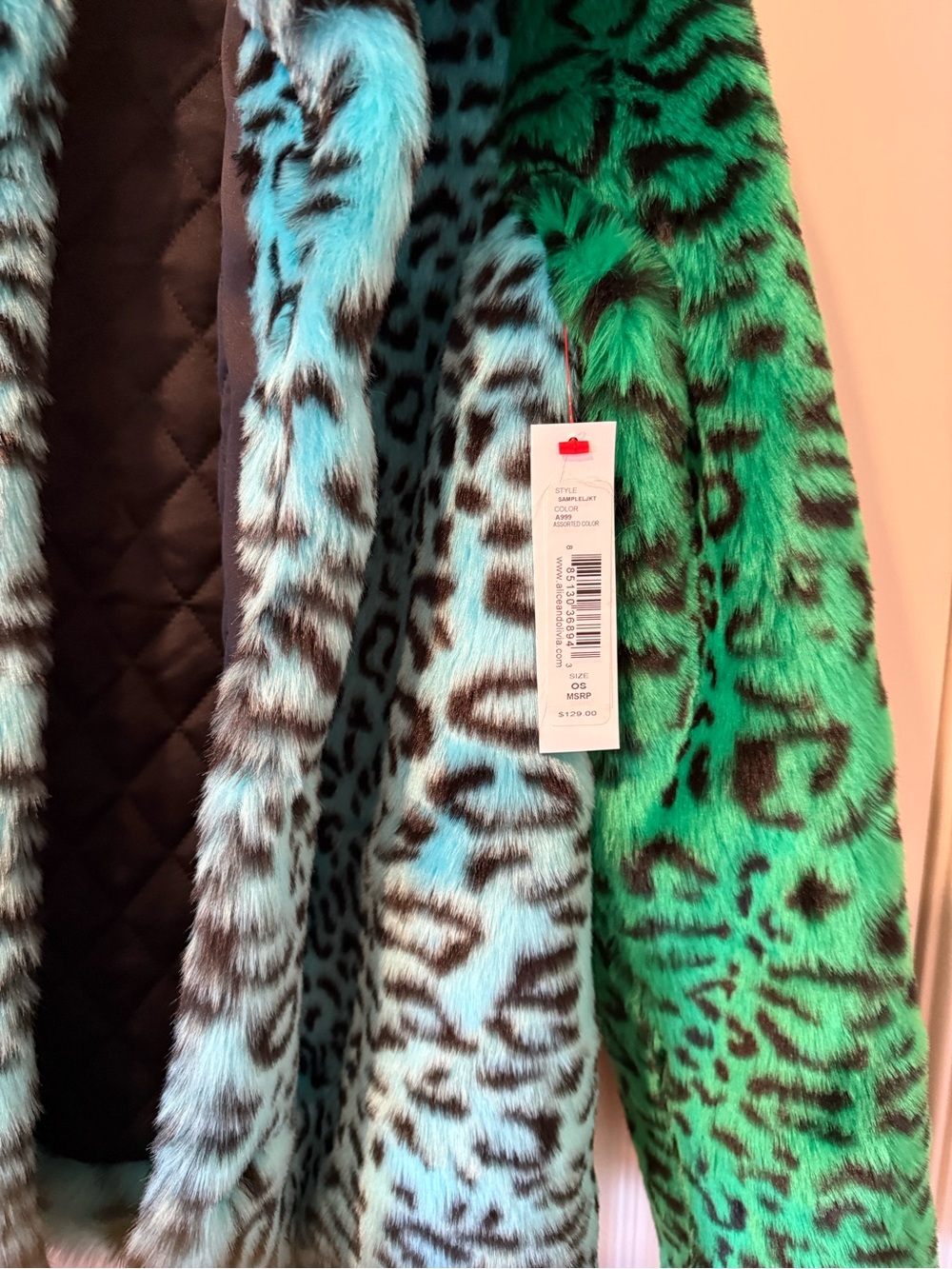 Woman Multicolor Faux Fur Leopard Print Jacket - Yellow Collar - Picture 5 of 6